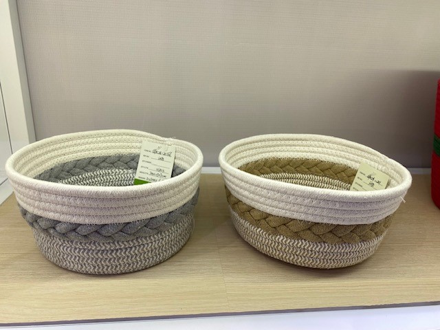 VANA Specialty Packaging Gallery - Gift Baskets & Trays