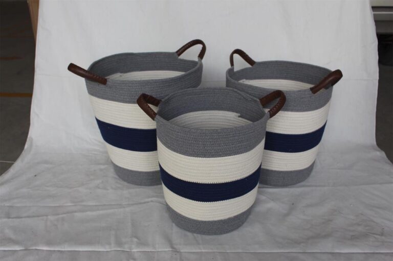 VANA Specialty Packaging Gallery - Gift Baskets & Trays