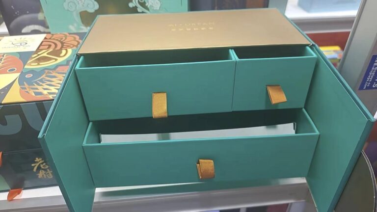 VANA Specialty Packaging Gallery - Rigid Presentation Boxes