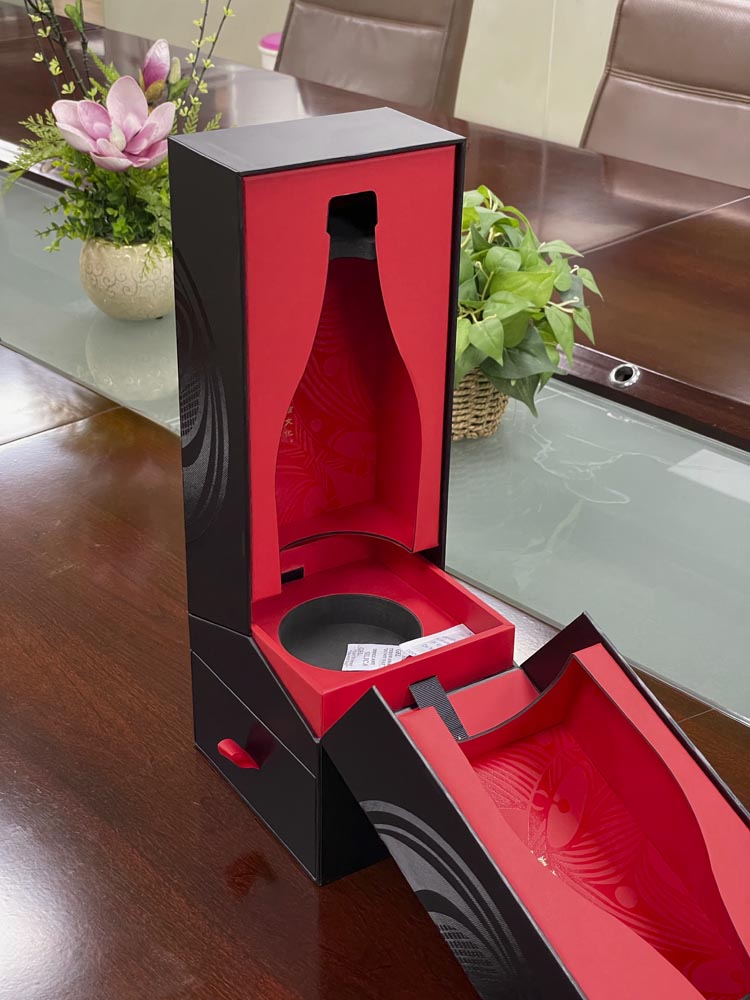 VANA Specialty Packaging Gallery - Wine & Spirits Packaging