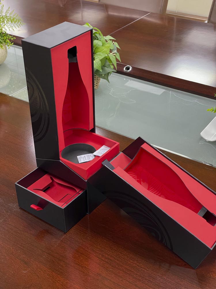 VANA Specialty Packaging Gallery - Wine & Spirits Packaging